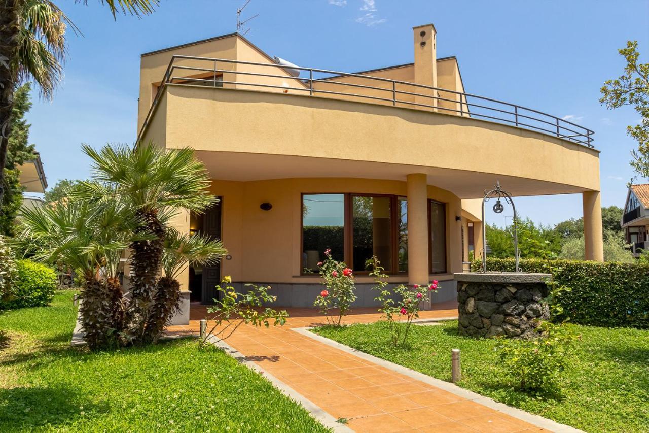 Villa Magdalena Aci SantʼAntonio Exteriör bild