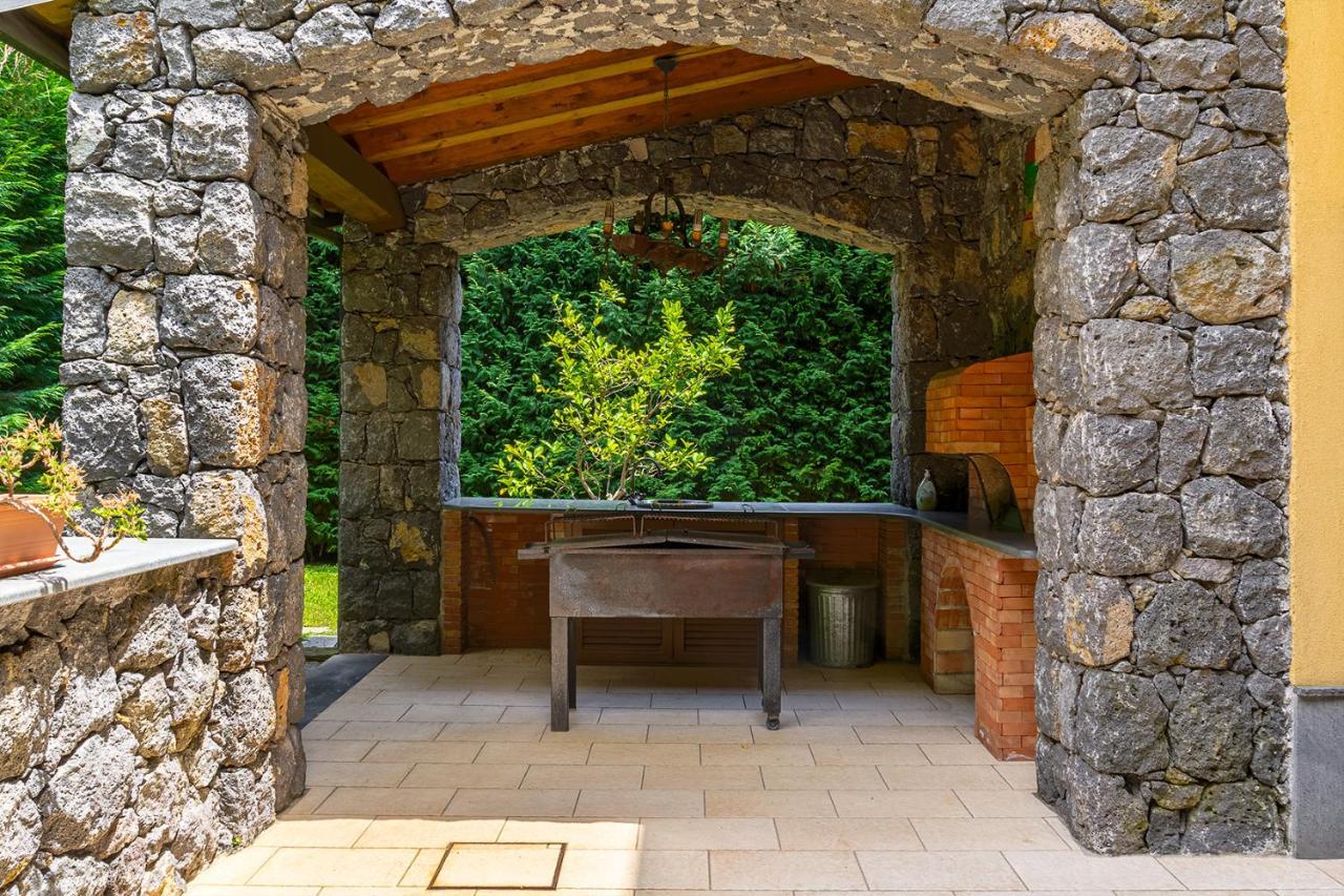 Villa Magdalena Aci SantʼAntonio Exteriör bild